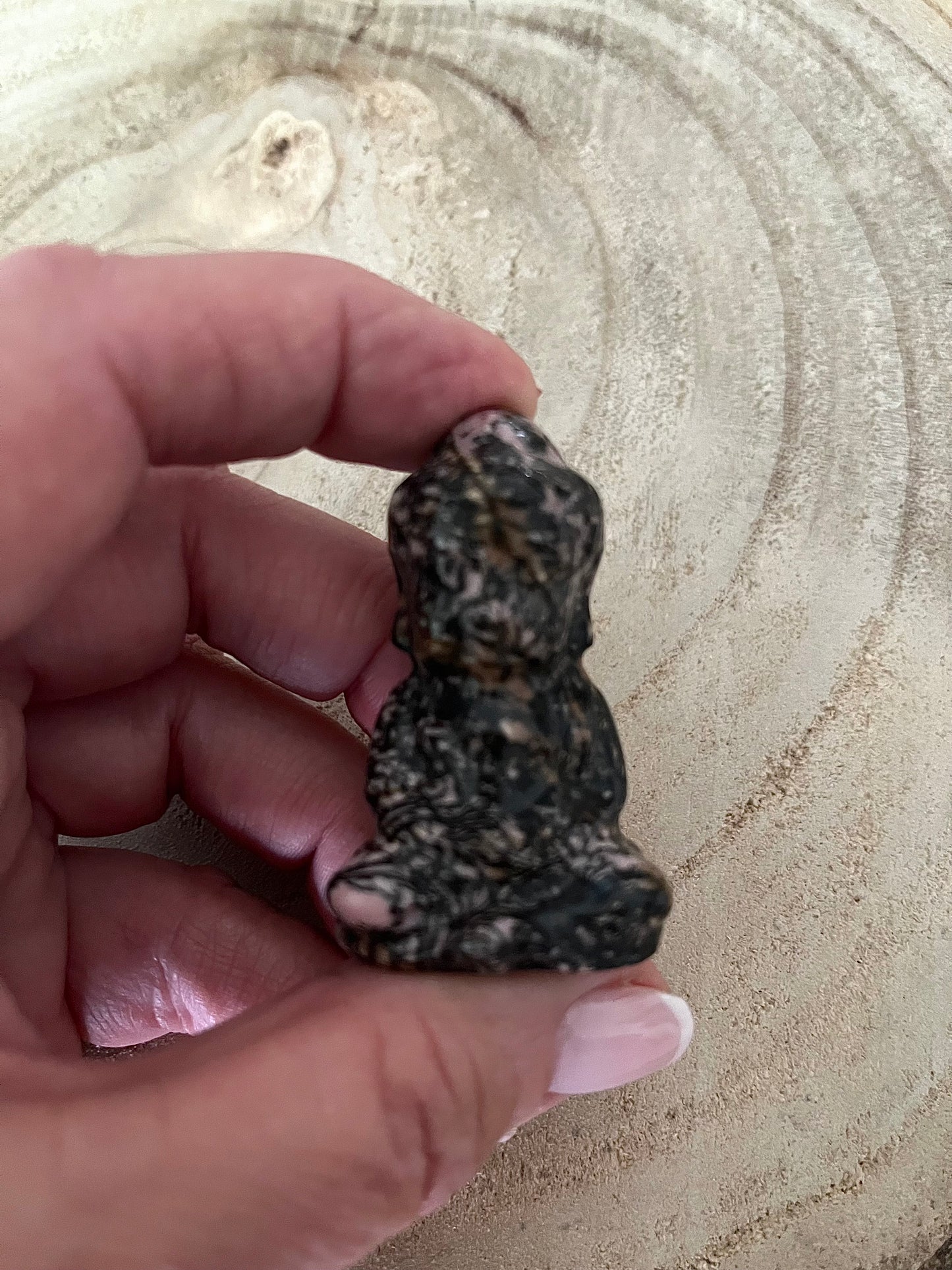 Bouddha Indien en Rhodonite 5cm Qualité A Promo 16€ N52