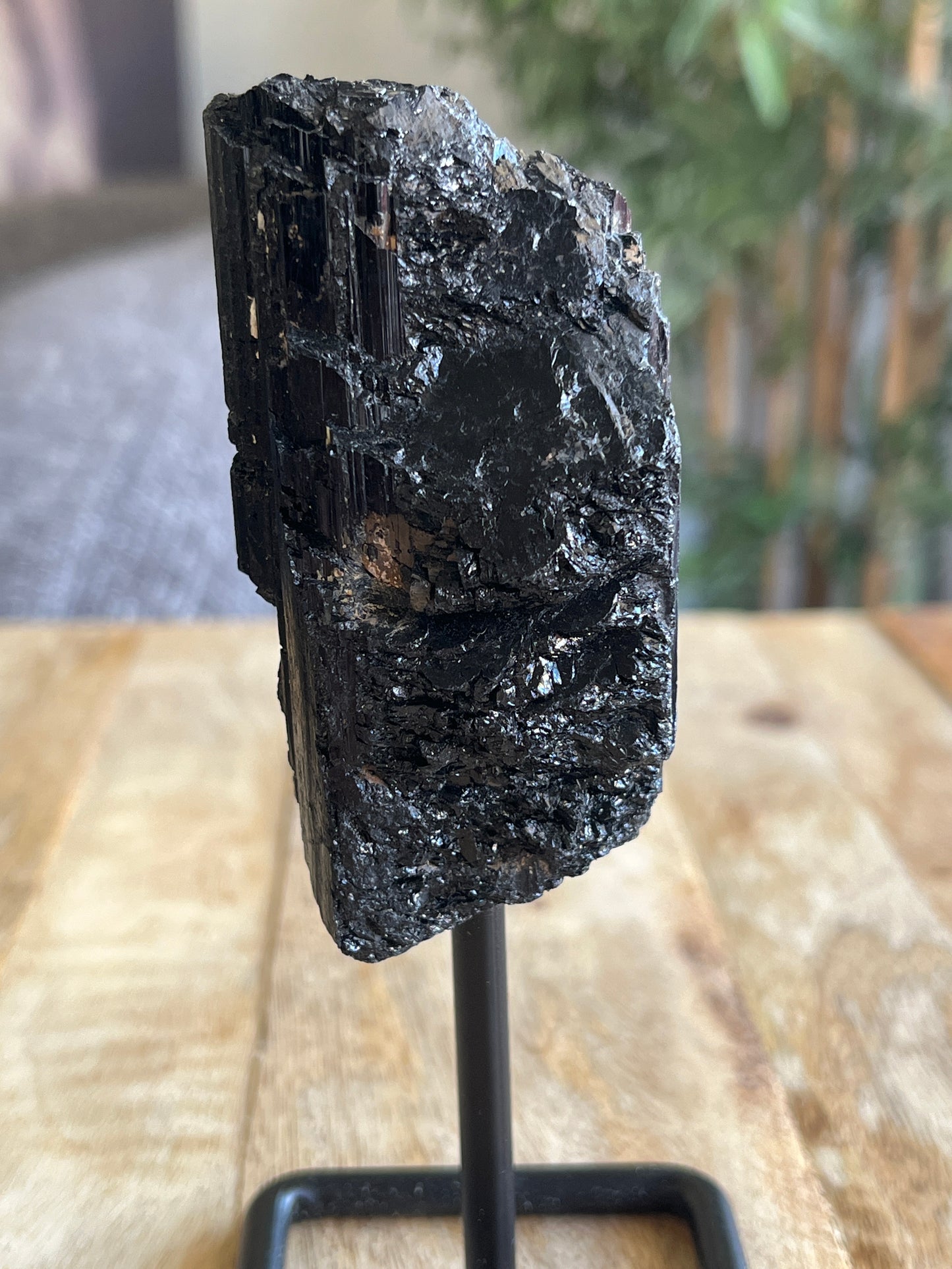 Tourmaline Noire sur socle 30eur