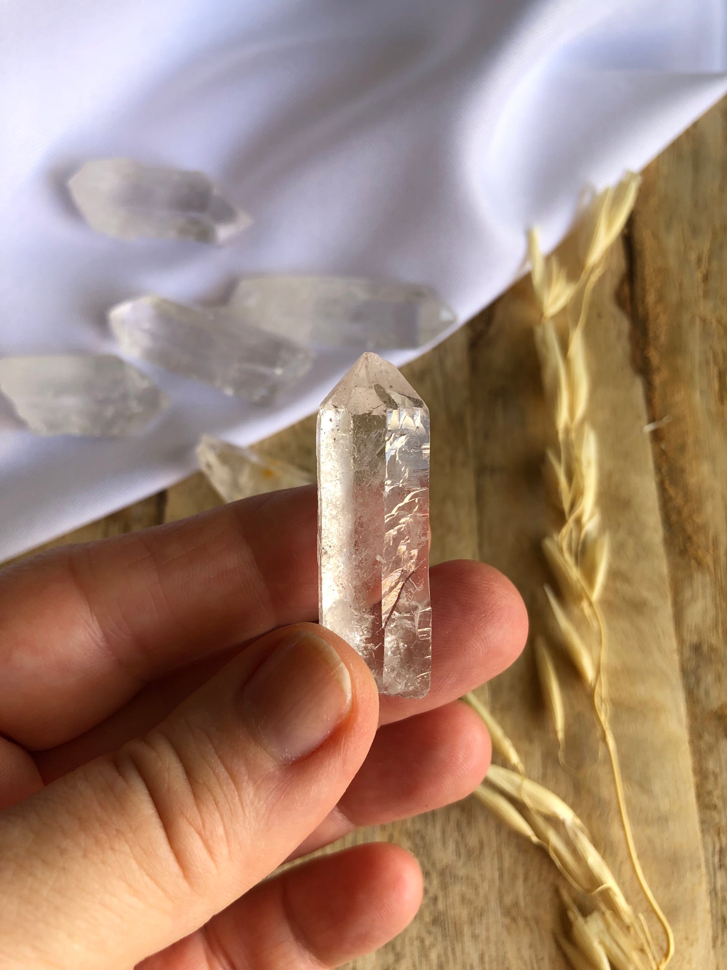 Quartz de Corinto pointe isolée de une à deux pointe