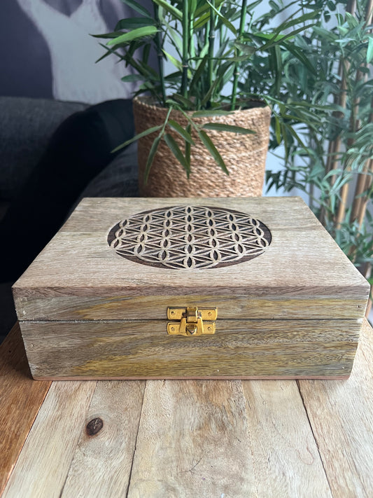 Coffret en bois de manguier gravée fleur de vie 22cm 43eur