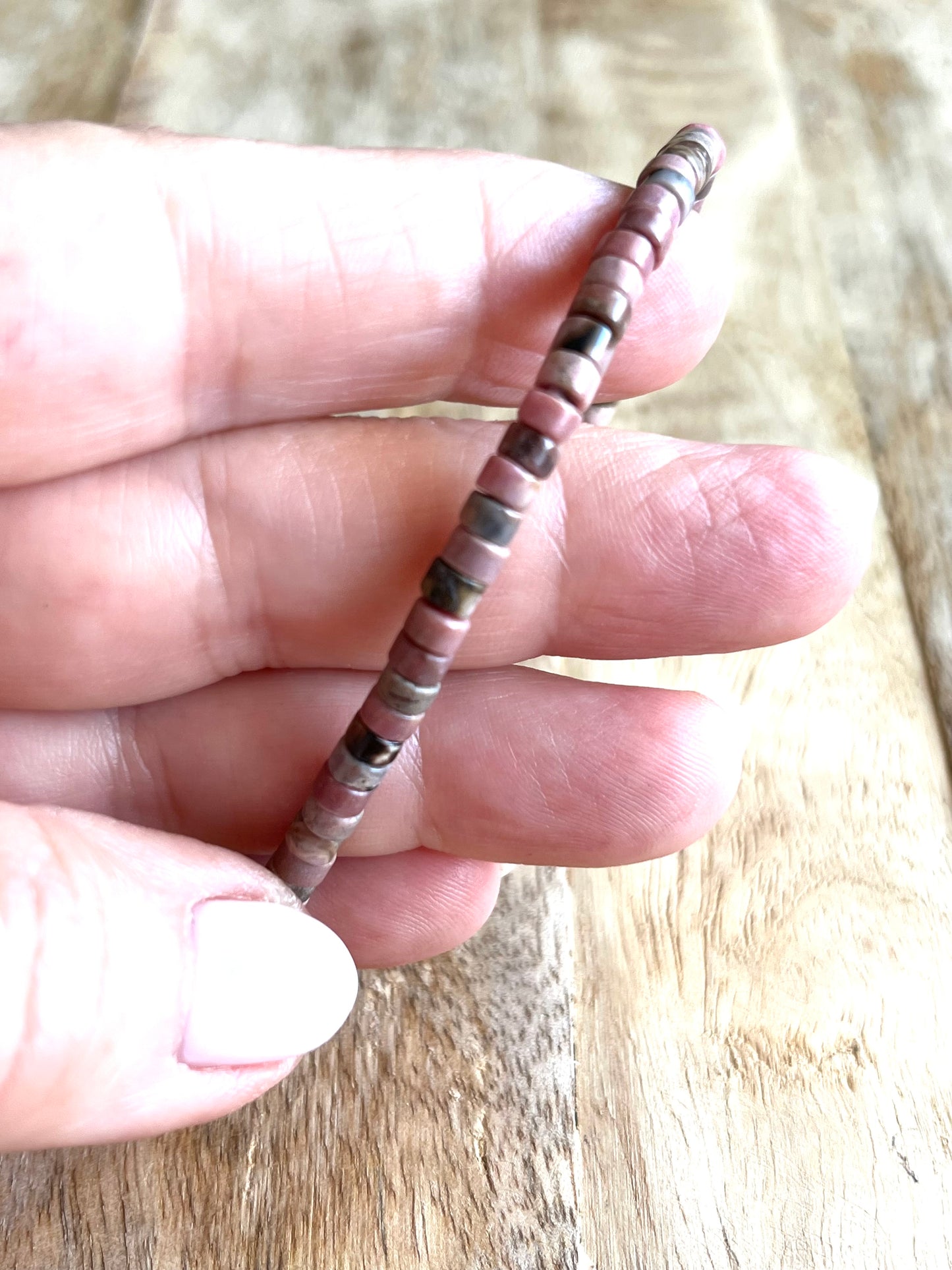 Bracelet Rhodonite Madagascar perle Heishi AA 15eur