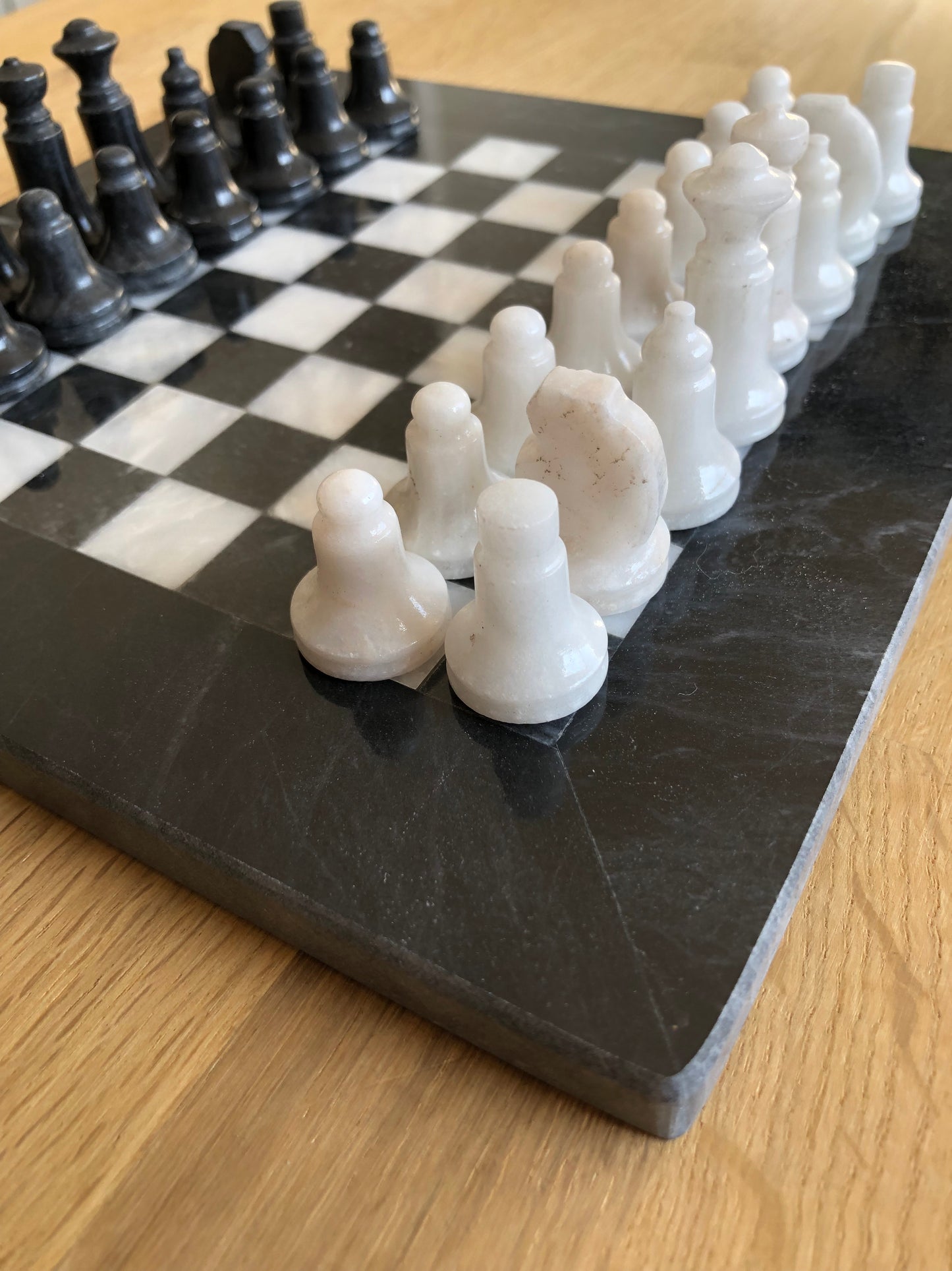 Jeu d'échecs en Onyx blanc et noir